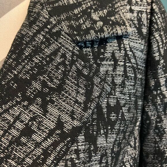 Vintage Classiques Entier Atelier Black and Silver 3/4 length sleeve Blazer - Picture 4 of 8